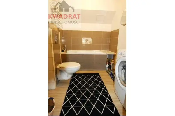 braniewski, Frombork, Dom pod Fromborkiem- z podziałem na 2 lokale