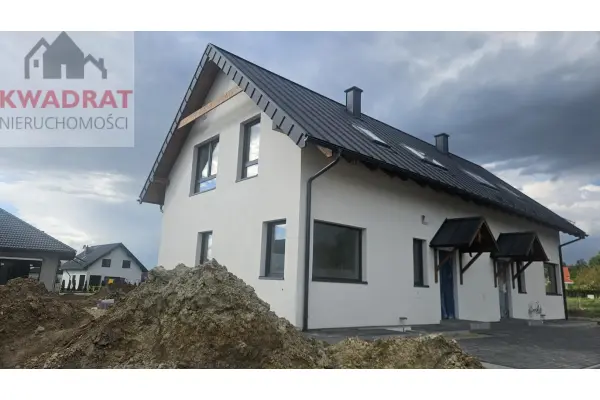 Elbląg, Okólnik, Nowe domy bliźniaki przy ulicy Okólnik